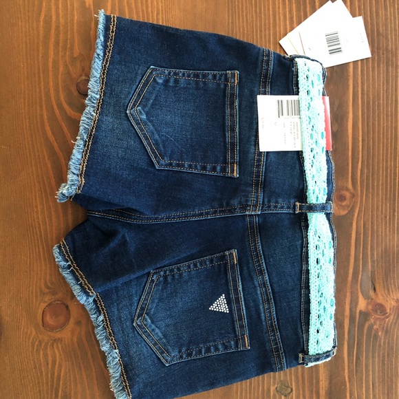 BNWT kids size 12 jean shorts. - Picture 2 of 2